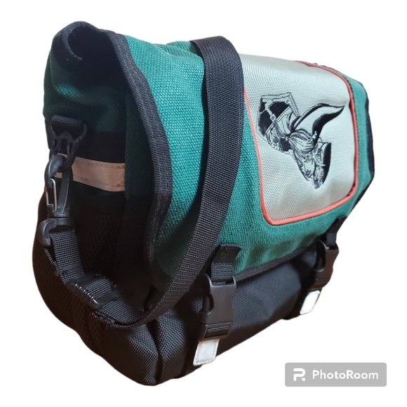 Nintendo Other - Link "Legend of Zelda" Nintendo Wii Carrying Case